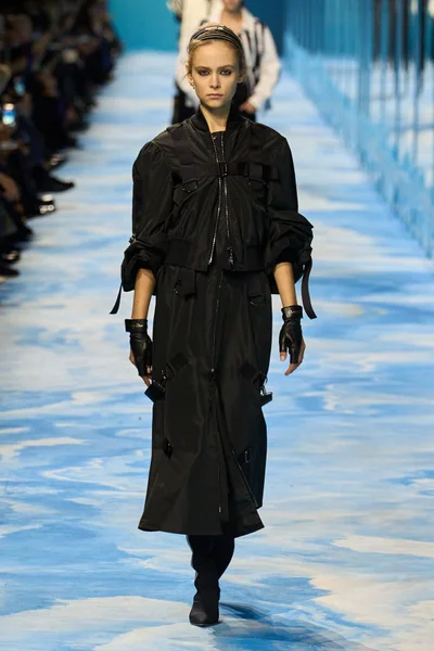Look 44